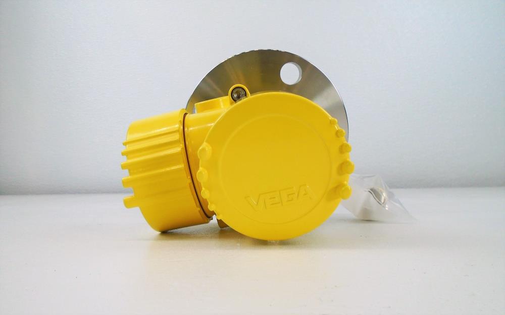 Vega Vegapuls 62 Radar Sensor  2" 150# 316SS Flanged Horn PS62.UFBAE2HDNAX